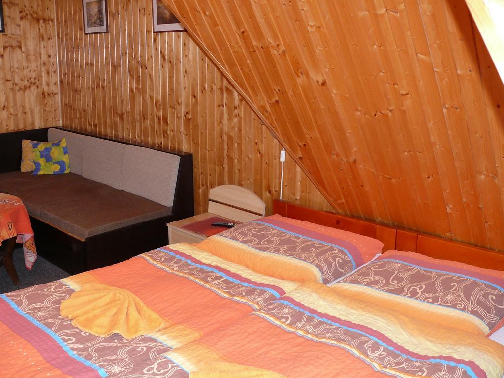 Hotel Radegast Dolni Becva Room photo
