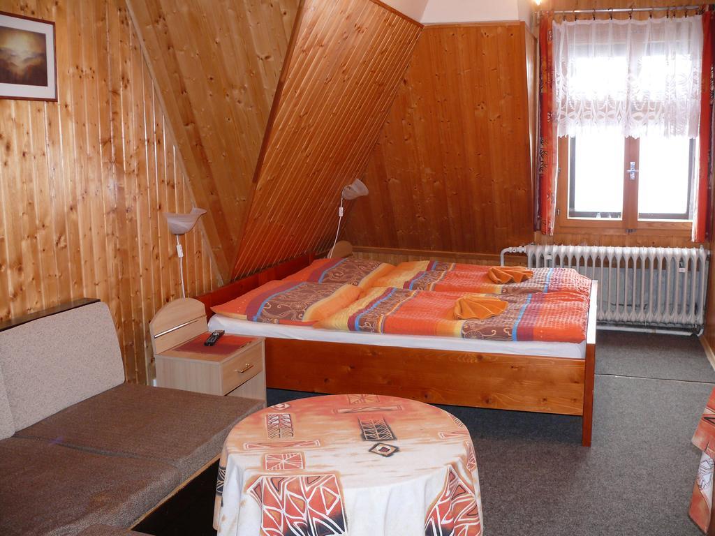Hotel Radegast Dolni Becva Room photo